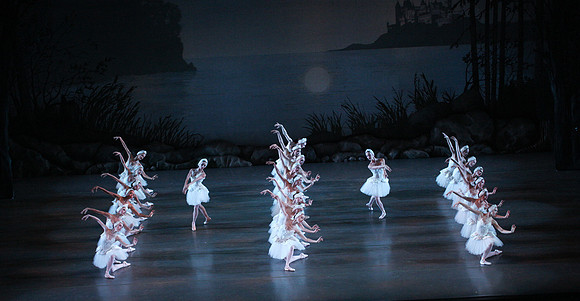 20151114_Swan_Lake_George_Balanchine_Kravis_IMG_6667