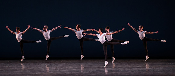 20150109_MCB_SI3M_Dress_Hear_the_Dance_CG3P0676
