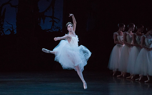 20161022_MCB_Giselle_Act2_2Cast_Tricia_Arsht_73A0373