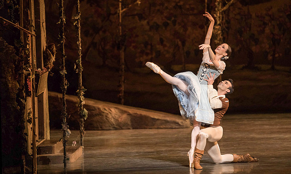 20161022_MCB_Giselle_Act1_2Cast_Tricia_Arsht_Arsht_73A5981