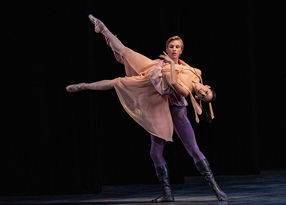 20190110_Dance_at_a_Gathering_MG_7697