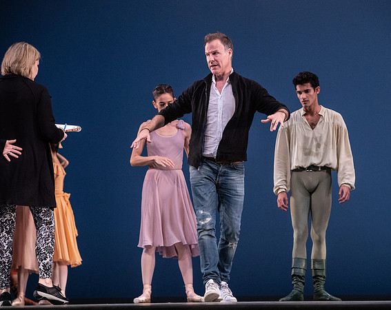 20190110_Dance_at_a_Gathering_MG_0108