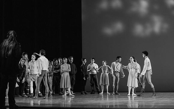 20190110_Dance_at_a_Gathering_MG_0163