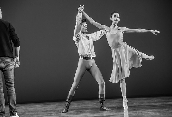 20190110_Dance_at_a_Gathering_MG_0180-2