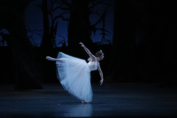 20161023_MCB_Giselle_Act2_3Cast_Jennifer_Laurent_Arsht__73A4979