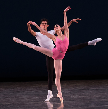 20150109_MCB_SI3M_Dress_Hear_the_Dance_CG3P0998