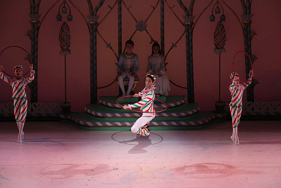20141229_Nutcracker_WPB_Hoops_CG3P1390