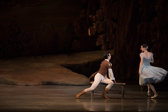 20161022_MCB_Giselle_Act1_2Cast_Tricia_Arsht_Arsht_73A5829