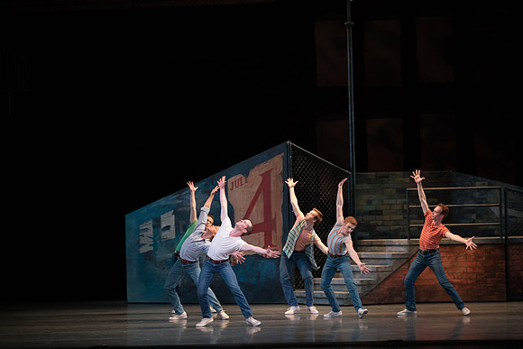 20180111_West_Side_Story_Suite_73A7143