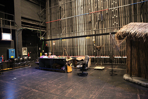 20150226_The_Pearl_Fisher_Backstage_Props_9C7C0319