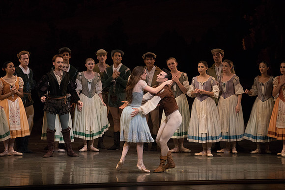 20161022_MCB_Giselle_Act1_2Cast_Tricia_Arsht_73A9315