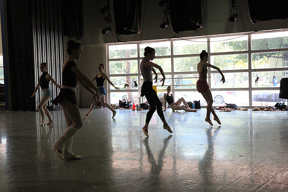 20150312_MCB_Raymonda_Variations_Studio_Arnold_9C7C6289