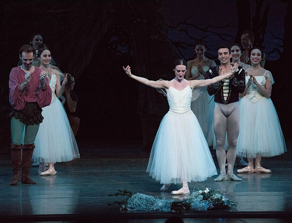 20161022_MCB_Giselle_Act2_2Cast_Tricia_Arsht_73A1260