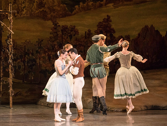 20161022_MCB_Giselle_Act1_2Cast_Tricia_Arsht_Arsht_73A6309