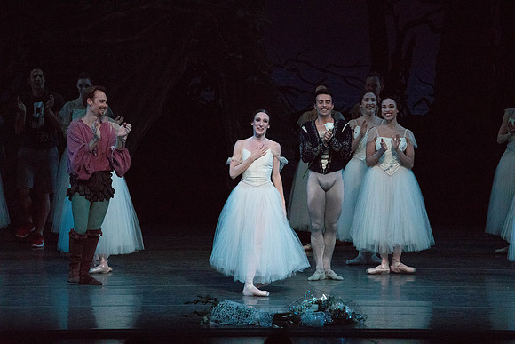 20161022_MCB_Giselle_Act2_2Cast_Tricia_Arsht_73A1287