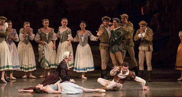 20161022_MCB_Giselle_Act1_2Cast_Tricia_Arsht_73A9383