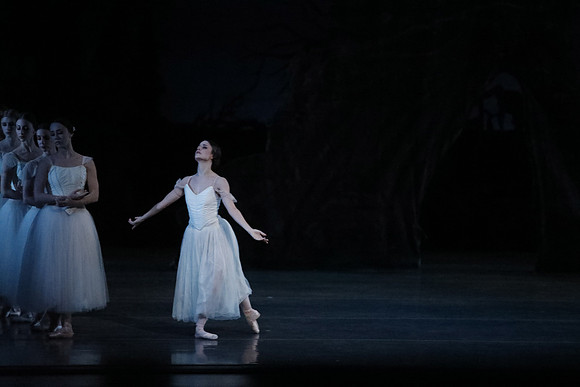 20161023_MCB_Giselle_Act2_3Cast_Jennifer_Laurent_Arsht__73A7307