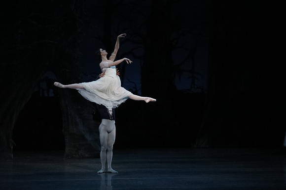 20161023_MCB_Giselle_Act2_3Cast_Jennifer_Laurent_Arsht__73A7366