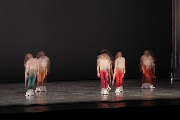 20170113_Glass_Motion_Blur_Samantha_PR_9C7C2312