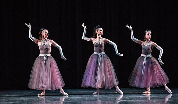 20180405_La Valse_Balanchine_Ravel__73A4136