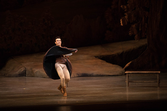 20161022_MCB_Giselle_Act1_2Cast_Tricia_Arsht_Arsht_73A5589