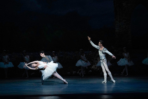 20240417_Swan_Lake_Act 4_2_Cast_DSC3061.ARW