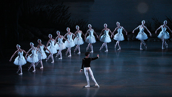 20151114_Swan_Lake_George_Balanchine_Kravis_IMG_6760
