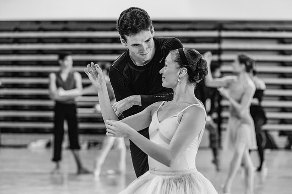09122011_DFG_6037_DG_BALLET_REHERSAL_GISEL_1_2_ZV4N0866