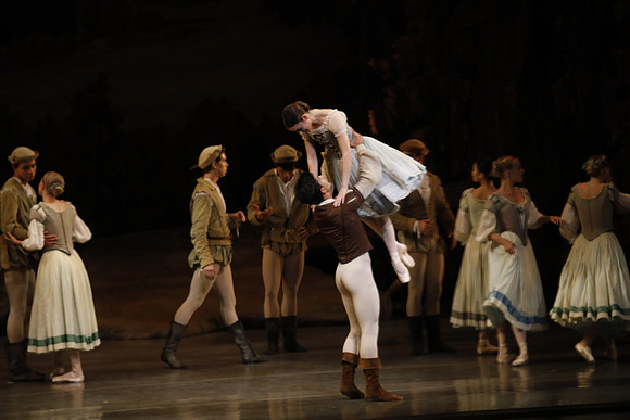 20161023_MCB_Giselle_Act1_3Cast_Jennifer_Laurent_Arsht__73A2448