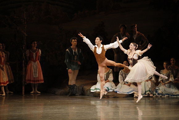 20161023_MCB_Giselle_Act1_3Cast_Jennifer_Laurent_Arsht__73A2924
