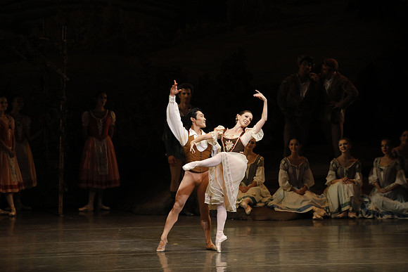 20161023_MCB_Giselle_Act1_3Cast_Jennifer_Laurent_Arsht__73A3125
