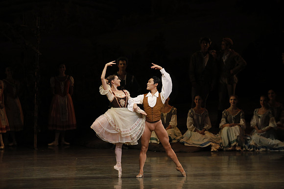 20161023_MCB_Giselle_Act1_3Cast_Jennifer_Laurent_Arsht__73A3095