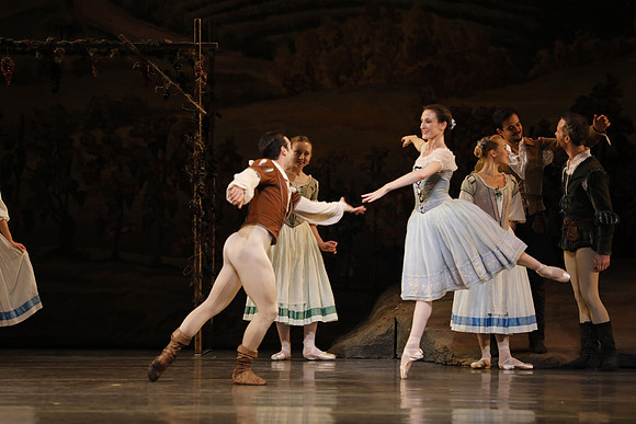 20161020_MCB_Giselle_2Cast_Act1_no Makeup_DRDA_Arsht_73A0059