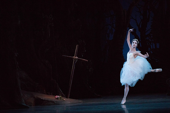 20161021_MCB_Giselle_Cast1_Act2__73A6107
