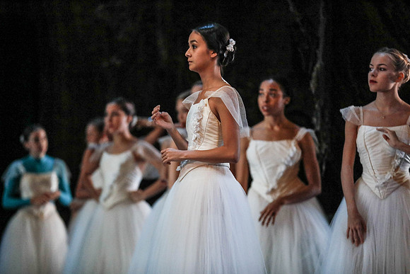 20161020_MCB_Giselle_2Cast_Act2_no Makeup_DRDA_Arsht_73A1532