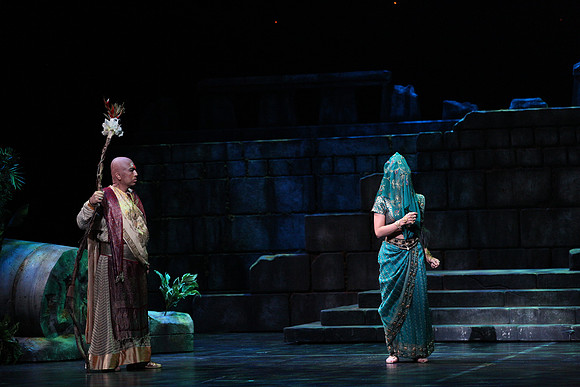20150226_The_Pearl_Fisher_Act_39C7C1657