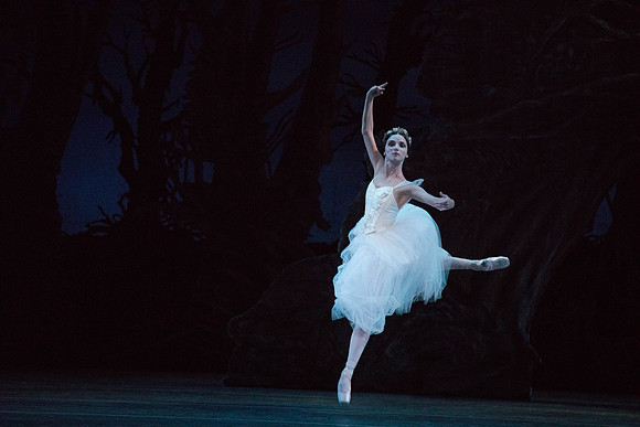 20161021_MCB_Giselle_Cast1_Act2__73A6455