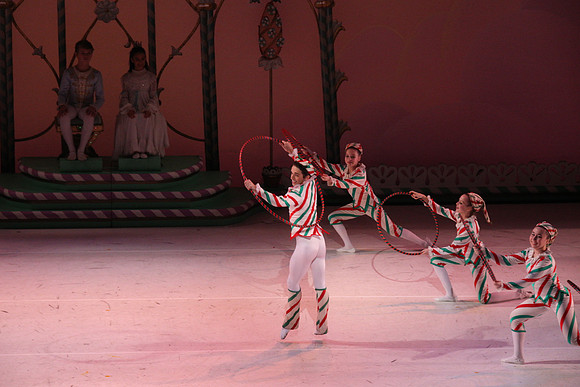 20141229_Nutcracker_WPB_Hoops_CG3P1363