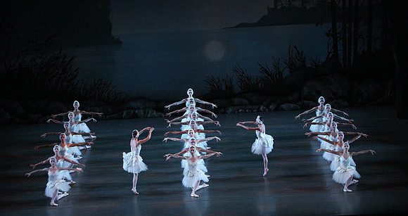 20151114_Swan_Lake_George_Balanchine_Kravis_IMG_6704