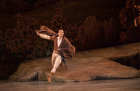 20161022_MCB_Giselle_Act1_2Cast_Tricia_Arsht_Arsht_73A5584