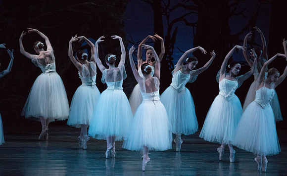 20161022_MCB_Giselle_Act2_2Cast_Tricia_Arsht_73A0067