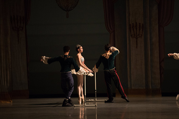 20180207_Theme_and_Variations_Backstage_73A0120