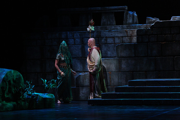 20150226_The_Pearl_Fisher_Act_39C7C1609