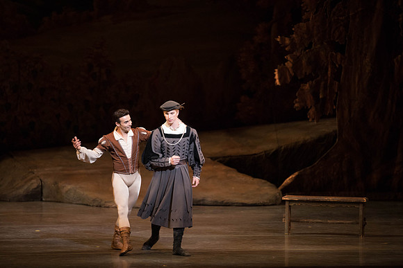 20161022_MCB_Giselle_Act1_2Cast_Tricia_Arsht_Arsht_73A5636