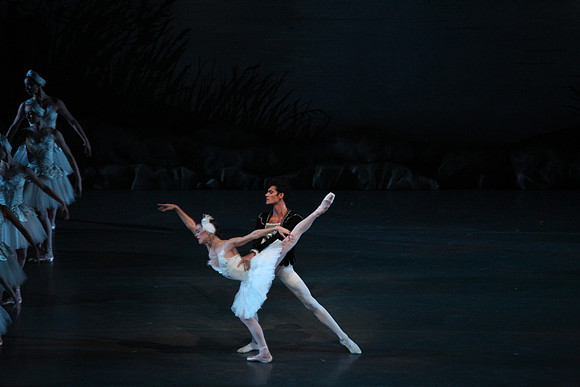 20151114_Swan_Lake_George_Balanchine_Kravis_IMG_6829