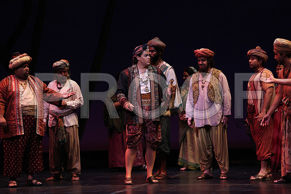 20150226_The_Pearl_Fisher_Act_29C7C0584