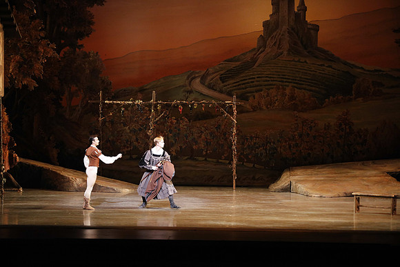 20161020_MCB_Giselle_Act1_2Cast_DR_No Makeup_Arsht_75A0076