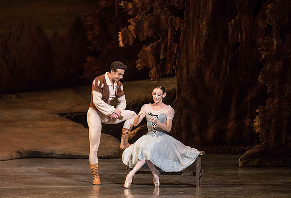 20161022_MCB_Giselle_Act1_2Cast_Tricia_Arsht_Arsht_73A5871
