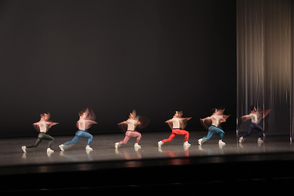 20170113_Glass_Motion_Blur_Samantha_PR_9C7C2325