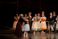 20161022_MCB_Giselle_Act1_2Cast_Tricia_Arsht_73A9308